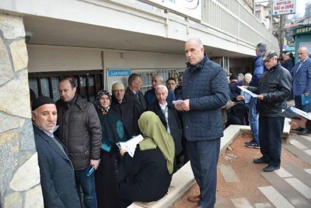 Sistem Arızası Yüzünden Hacı Adayları Kuyrukta Bekledi