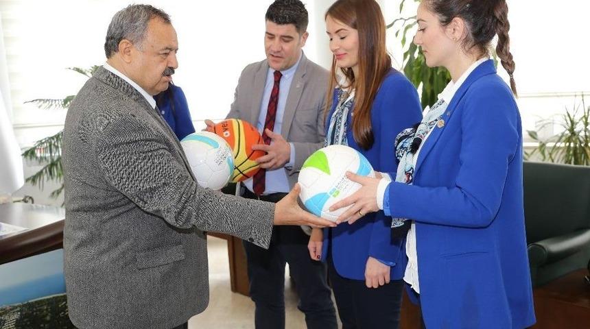 Burhaniye&rsquo;de Spora B&uuml;y&uuml;kşehir Desteği