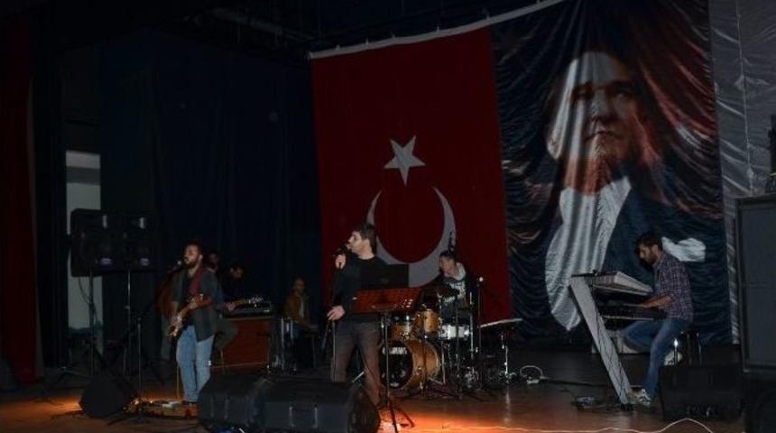 M&uuml;ziksel Faaliyetler Topluluğundan Moral Konseri