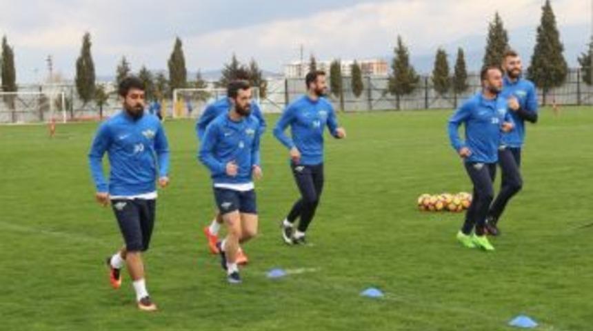 Akhisar Belediyespor, Gen&ccedil;lerbirliği Hazırlıklarını S&uuml;rd&uuml;r&uuml;yor