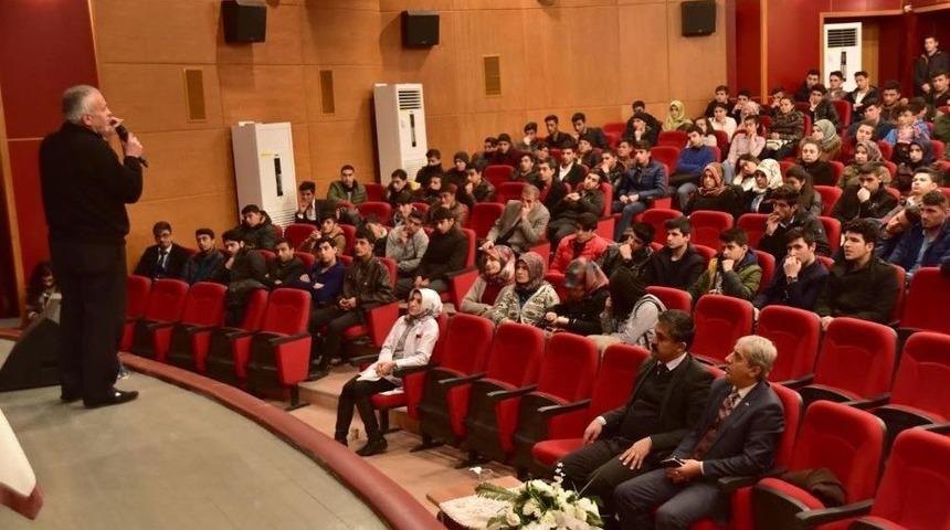 Ahlat&rsquo;ta Ygs&rsquo;ye Girecek &Ouml;ğrencilere Seminer