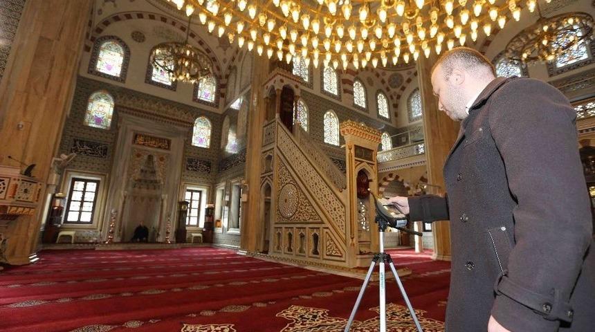 Cami Hoparl&ouml;rleri 80 Desibele Ayarlanıyor