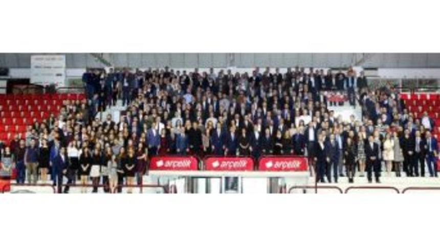 Ar&ccedil;elik 512 Buluş&ccedil;u M&uuml;hendisi &Ouml;d&uuml;llendirdi