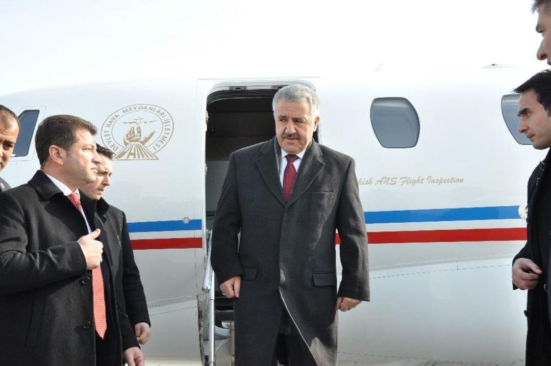 Bakan Ahmet Arslan, Kars&rsquo;ta Birlik Ve Beraberlik Mesajı Verdi