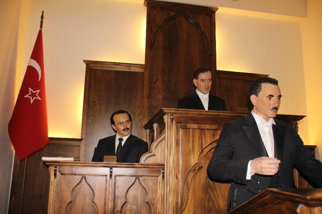 Hatay&rsquo;ın İlk Ve Tek Cumhurbaşkanı Tayfur S&ouml;kmen Anıldı