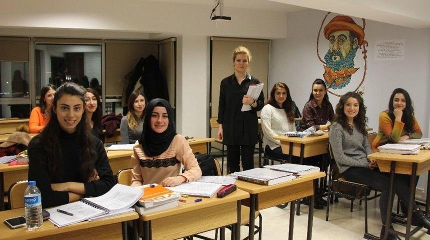 İngilizce &Ouml;ğrenmek Zor Değil