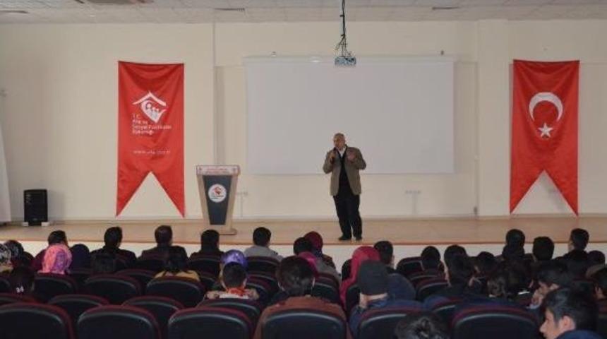 Adilcevaz&rsquo;Da Ygs &Ouml;ğrencilerine Motivasyon Semineri