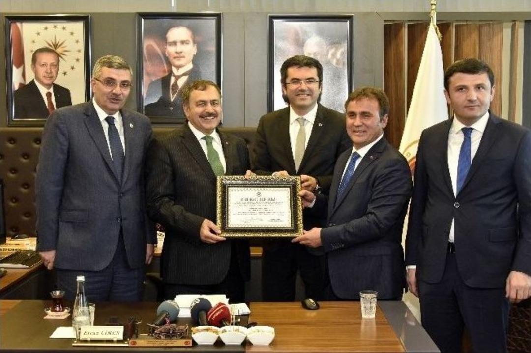 Orman Ve Su İşleri Bakanı Veysel Eroğlu G&uuml;m&uuml;şhane&rsquo;de