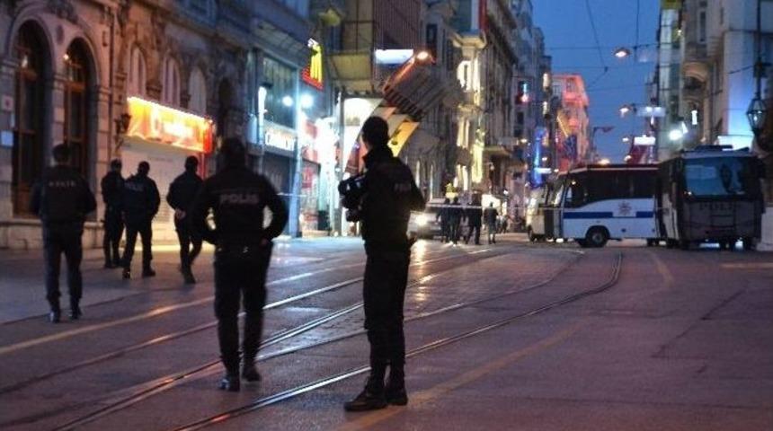 Beyoğlu Galatasaray Lisesi&rsquo;nde Patlayan Doğalgaz Vanası Paniğe Yol A&ccedil;tı