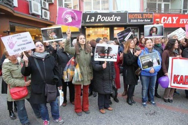 Balıkesir'de Kadınlar Şiddete Karşı Eylem Yaptı