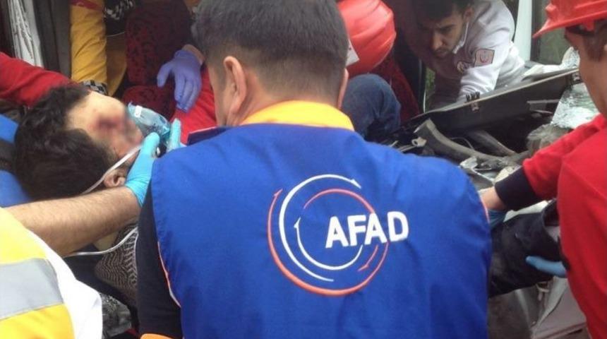 Osmaniye&rsquo;de Trafik Kazası: 1 &Ouml;l&uuml;, 2 Yaralı