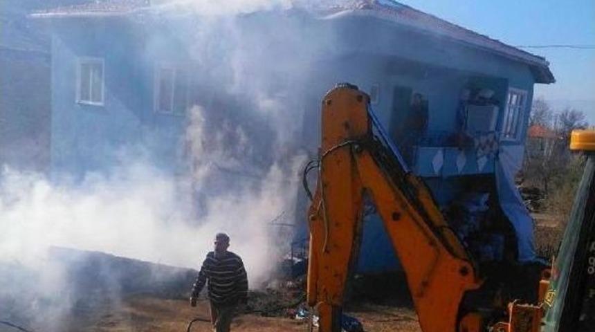 &Ccedil;orum&rsquo;Da Ev Yangını