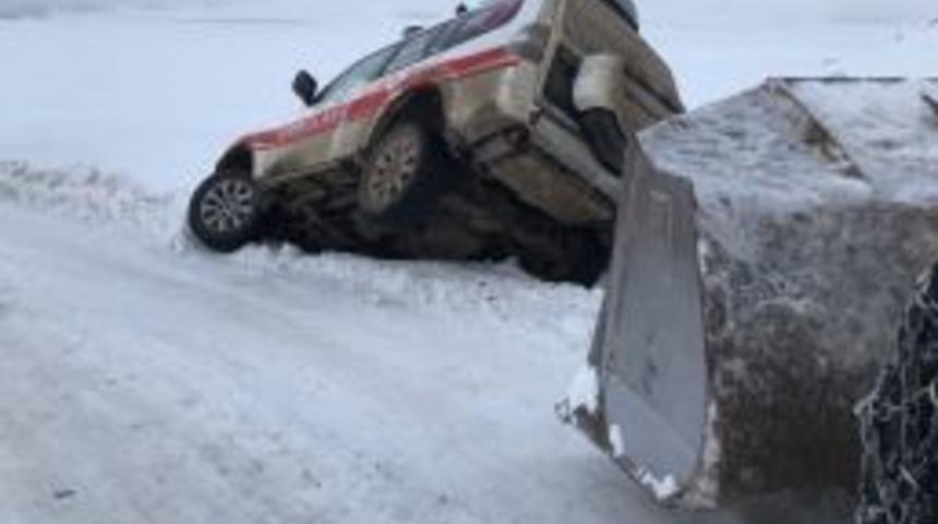 Sis Nedeniyle Ambulans Şarampole U&ccedil;tu