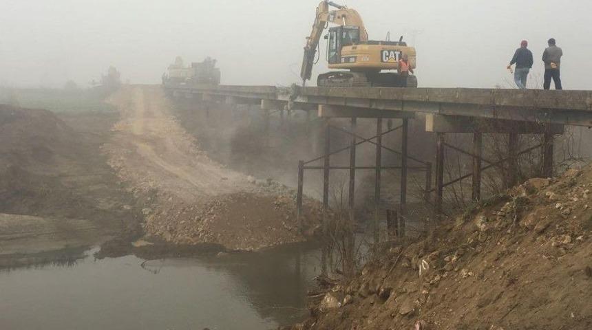 Dur-ge&ccedil; K&ouml;pr&uuml;s&uuml; Yıkılıyor