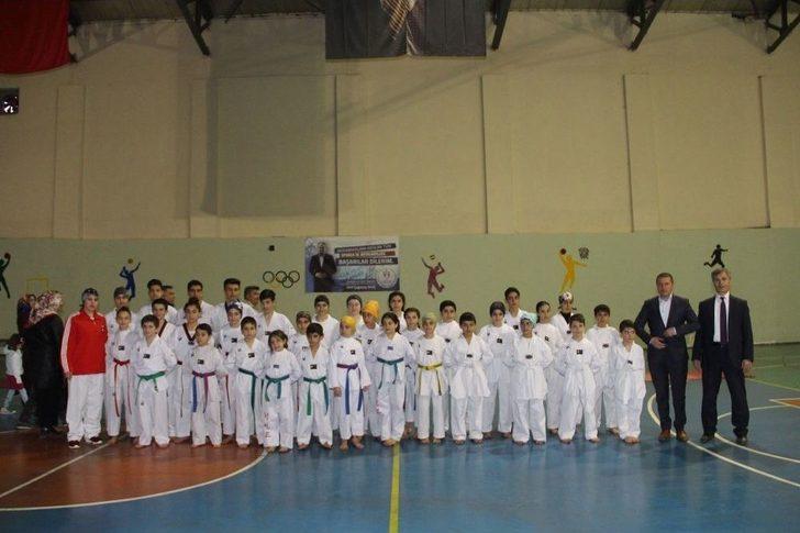 Oltu’da Taekwondo Kuşak Sınavı Yapıldı G4