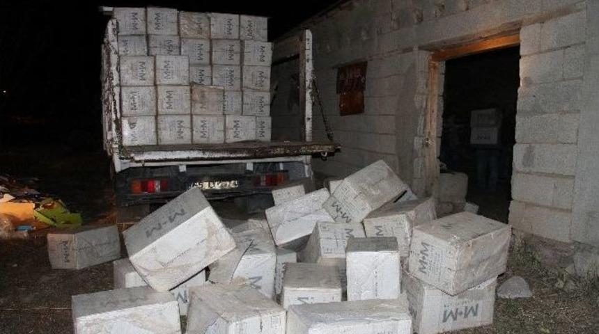 Jandarmadan Ka&ccedil;ak Sigara Operasyonu