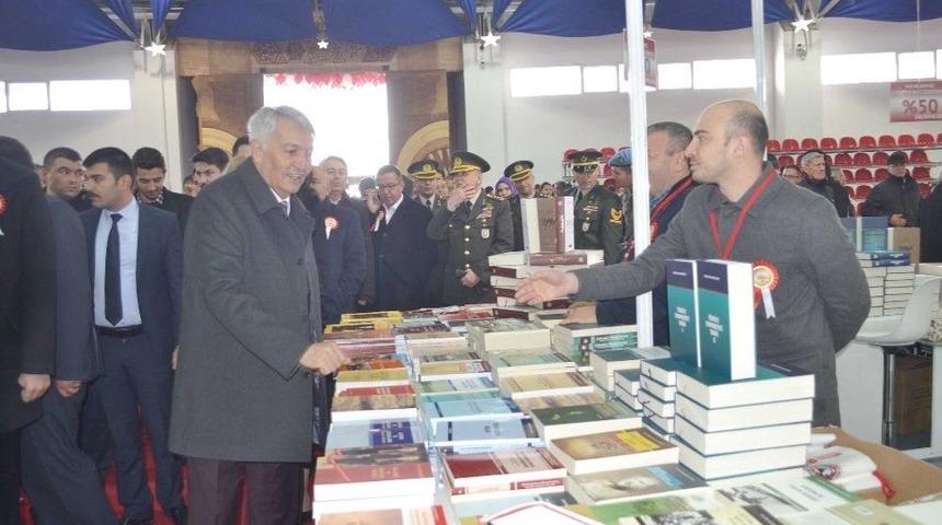 Isparta&rsquo;da Kitap Bayramı