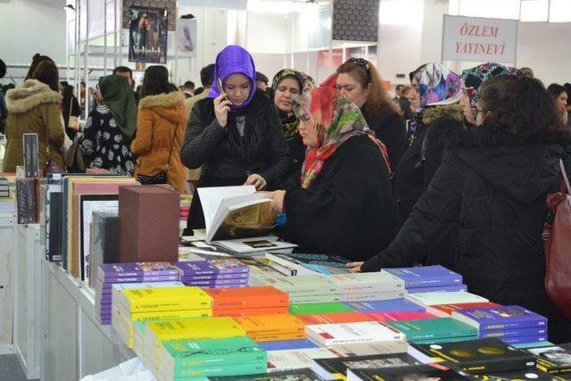 Isparta’da Kitap Bayramı