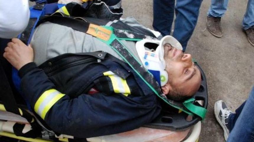 Doğalgaz &Uuml;retim Platformundan D&uuml;şen Teknisyen Yaralandı