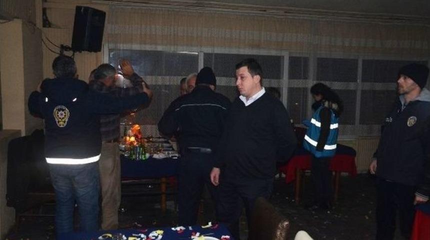 Sakarya Polisi, Alkoll&uuml; Eğlence Mekanlarında Denetleme Yaptı