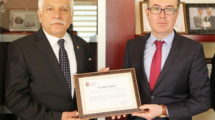 K&ouml;ksan&rsquo;a Bakan İmzalı Teşekk&uuml;r Belgesi