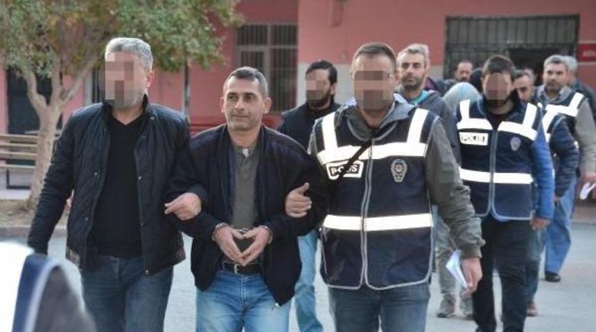 Adana'da &Ccedil;eşitli Su&ccedil;lardan Aranan 9 Kişi G&ouml;zaltında