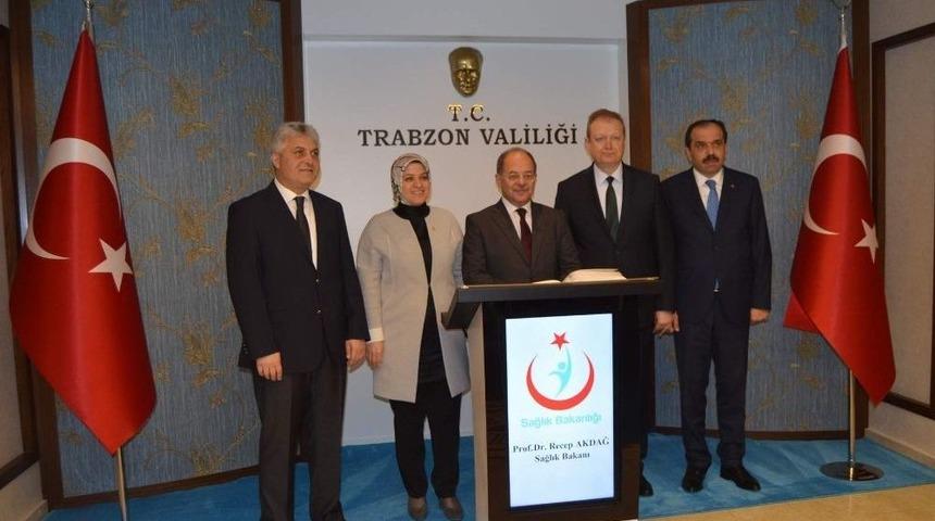 Sağlık Bakanı Recep Akdağ Trabzon&rsquo;da