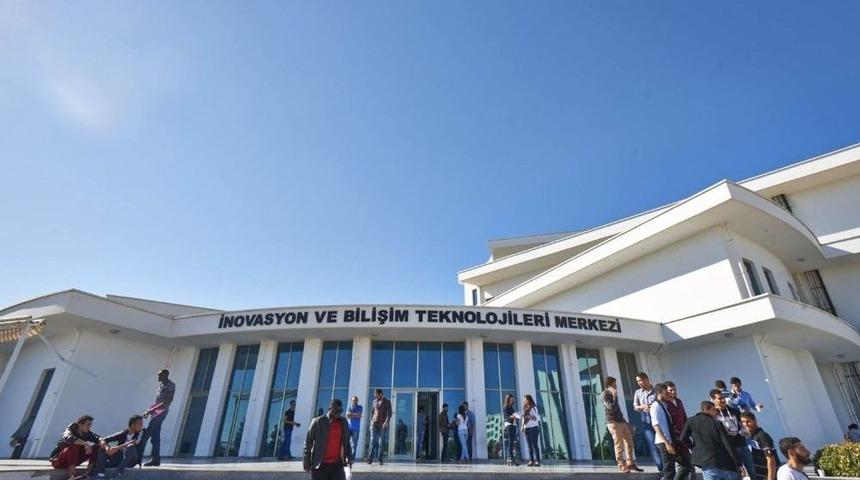 Prof. Dr. Şahin: &ldquo;uluslararası Diplomalarla M&uuml;hendisler Yetiştiriyoruz&rdquo;