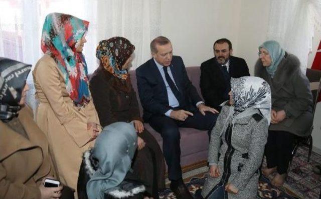 Erdoğan'ın Vatandaşla Çay Sohbeti Izlenme Rekorları Kırıyor