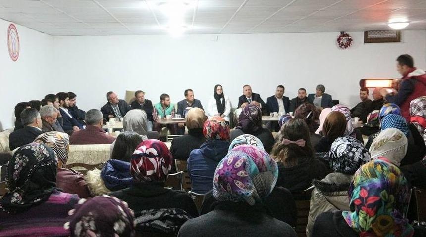 Ak Parti Referandum &Ccedil;alışmalarına Devam Ediyor