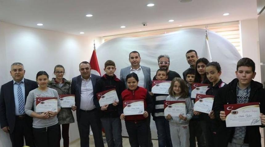 Kaymaklı&rsquo;da D&uuml;zenlenen Resim Yarışmasının &Ouml;d&uuml;l T&ouml;reni Yapıldı