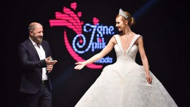 Defilede 'istismar' Vurgusu