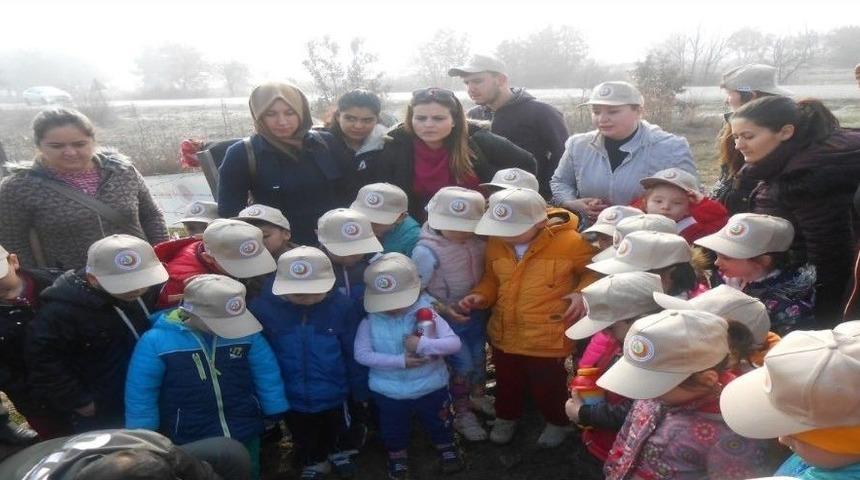 Her &Ouml;ğrenciye Bir Fidan