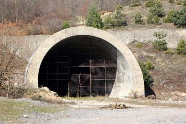 Bolu Dağı Tüneli'nin Terk Edilen Tüpleri 17 Yıldır Atıl