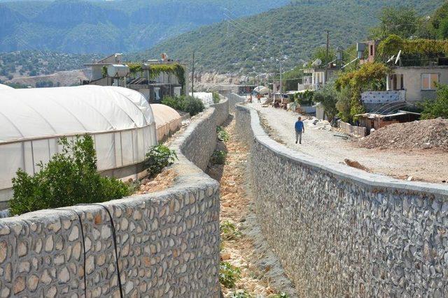 Demre Köşkerler Sakar Deresi Islahı Tamamlandı