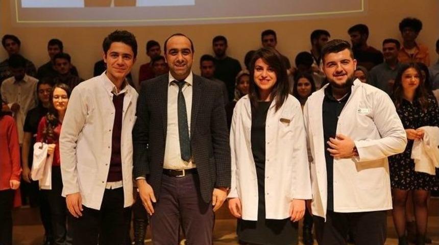 C&uuml; Diş Hekimliği Fak&uuml;ltesi &Ouml;ğrencileri Beyaz &Ouml;nl&uuml;klerini Giydi