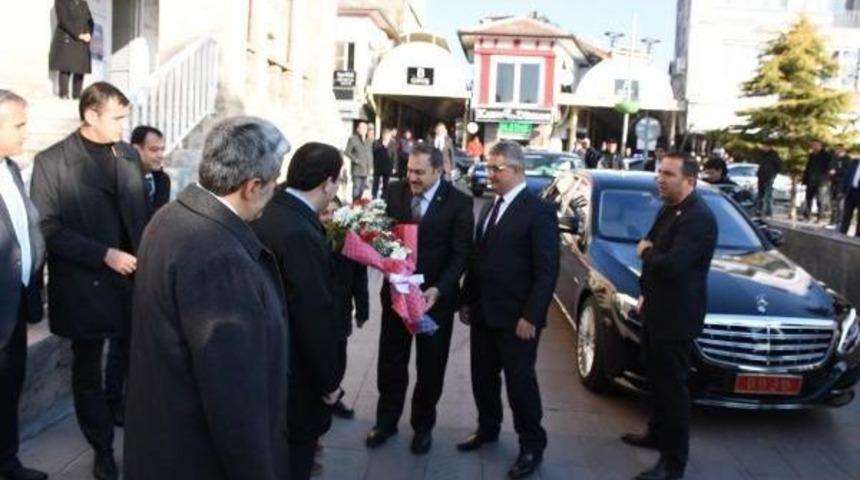 Bakan Eroğlu: İsrail&rsquo;E &Uuml;&ccedil;&uuml;nc&uuml; Yangın U&ccedil;ağını Da G&ouml;nderdik