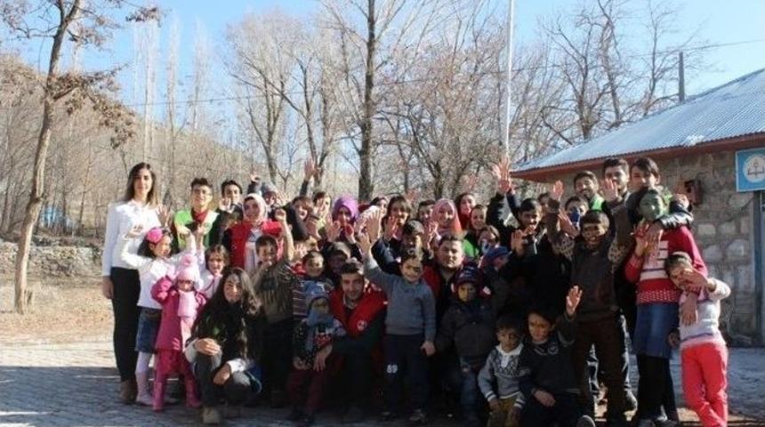 G&ouml;zlerindeki Umut Işığı Oldular