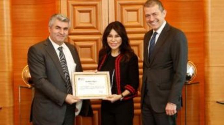 &Ouml;zel Sekt&ouml;r&uuml;n Vergi Şampiyonu Akbank