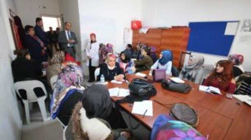 Başkan &Ouml;zaltun, Komek Kursiyerleriyle Buluştu