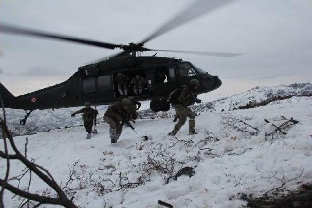 Tunceli Aliboğazı'nda Pkk'ya Ait 13 Sığınak Ve 3 Mağara Bulundu