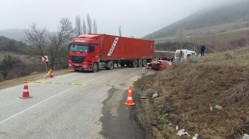 Osmaneli&rsquo;de Trafik Kazası, 1 &Ouml;l&uuml; 4 Yaralı