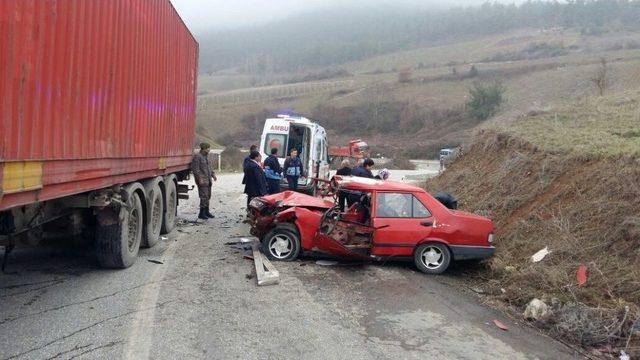 Osmaneli’de Trafik Kazası, 1 Ölü 4 Yaralı