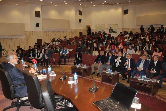 Ak Parti Kayseri Milletvekili Taner Yıldız: 2