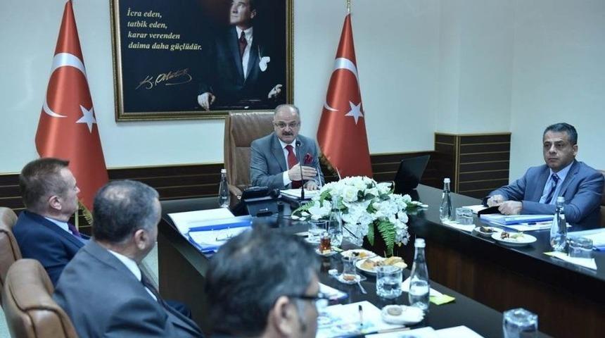 Vali &Ccedil;akacak: &ldquo;halk Oylamasının Huzur Ve G&uuml;ven İ&ccedil;inde Yapılması İ&ccedil;in B&uuml;t&uuml;n &Ouml;nlemler Alınacak&rdquo;