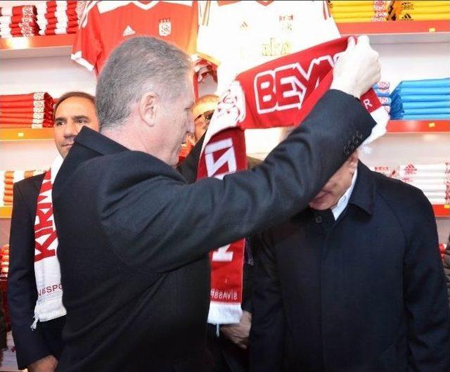 Sivasspor Store Hizmete Açıldı