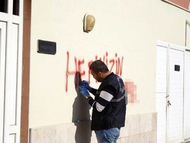 Antalya’da Cemevi Duvarındaki Çirkin Yazılar Polisi Harekete Geçirdi