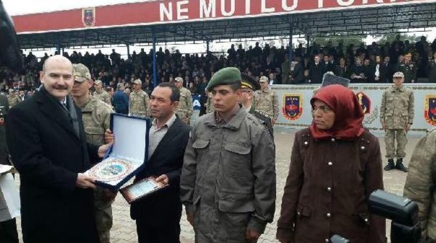İ&ccedil;işleri Bakanı Soylu, Erlerin Yemin T&ouml;renine Katıldı