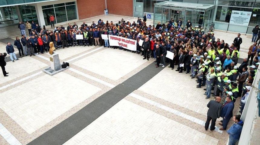 Başkan Ata&ccedil;&rsquo;a Emek&ccedil;ilerden Destek