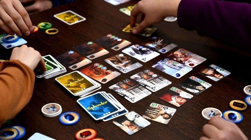 Gamelab İle Gen&ccedil;ler D&uuml;nyaya Yardım Ediyor